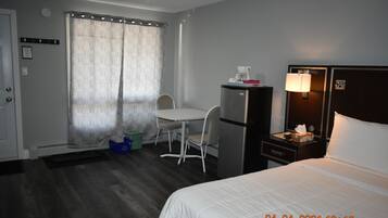 Familien-Suite, 2 Schlafzimmer | Schreibtisch, kostenloses WLAN, BettwÀsche