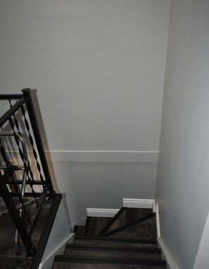 Familiesuite, 2 soverom | Skrivebord, wi-fi (inkludert) og sengetøy