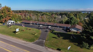 Fachada da propriedade