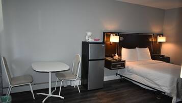 Familien-Suite, 2 Schlafzimmer | 1 Schlafzimmer, Schreibtisch, kostenloses WLAN, BettwÀsche