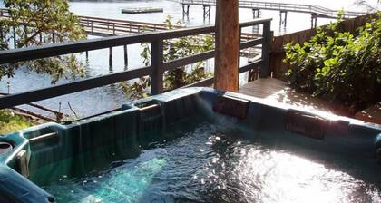 Arbutus Point Oceanfront B & B