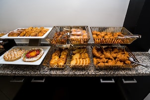 Desayuno buffet incluido todos los días