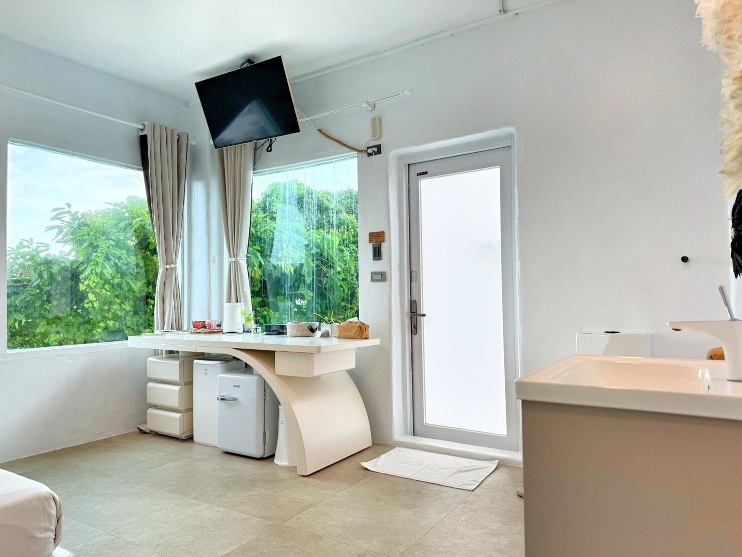 Dobbeltrom – deluxe, 1 kingsize-seng, fjellutsikt | Minibar, safe på rommet, lydisolert og wi-fi (inkludert)