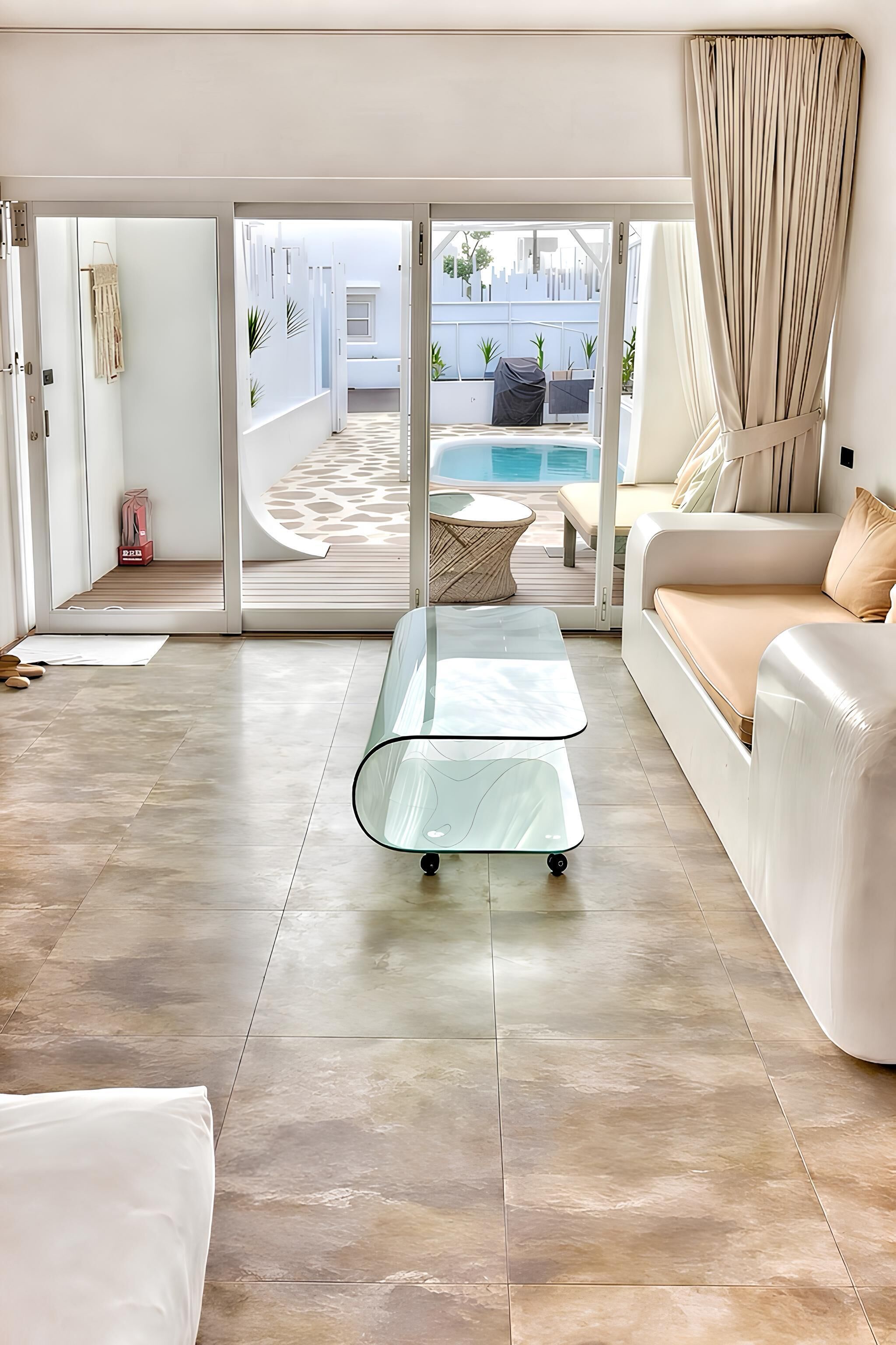 Deluxe Double Room, 1 King Bed, Courtyard View, Garden Area | Minibar, in-room safe, soundproofing, free WiFi