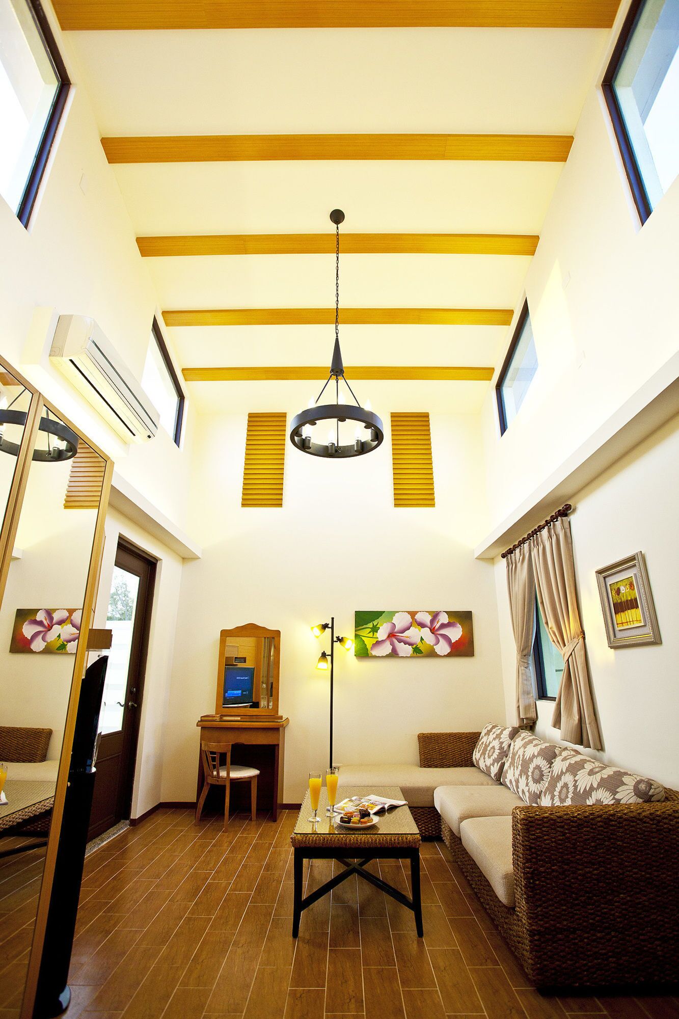 Family Villa, 2 Queen Beds, Sea View (Extra fee $500 for private pool) | Interior