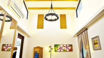 Family Villa, 2 Queen Beds, Sea View (Extra fee $500 for private pool) | Interior