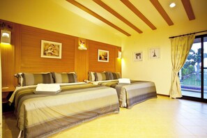Familienvilla, 2 Queen-Betten, Meerblick (Extra fee $500 for private pool) | Hochwertige Bettwaren, kostenlose Minibar, Schreibtisch