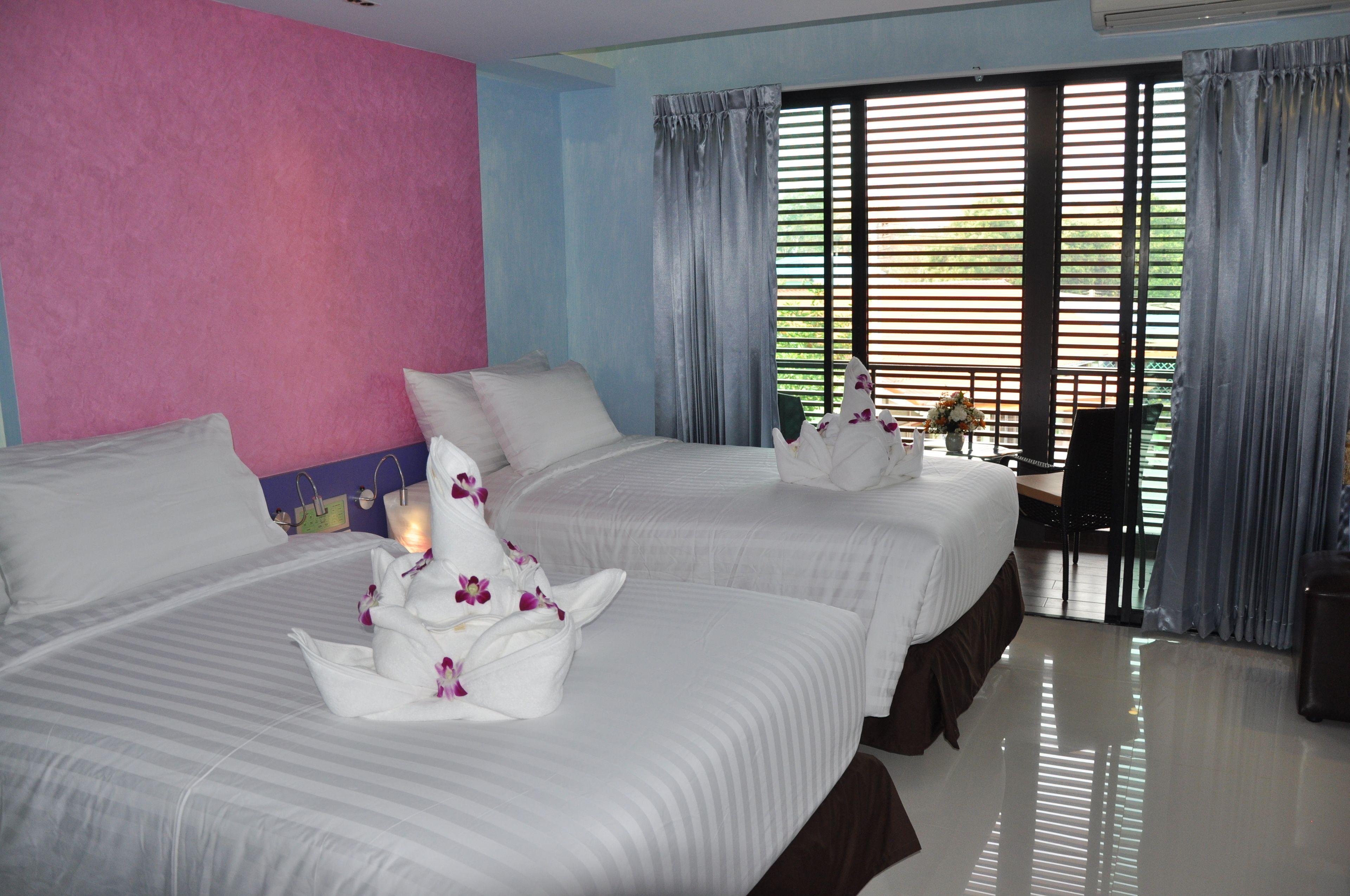 superior double or twin room | in-room safe, free wifi, bed sheets