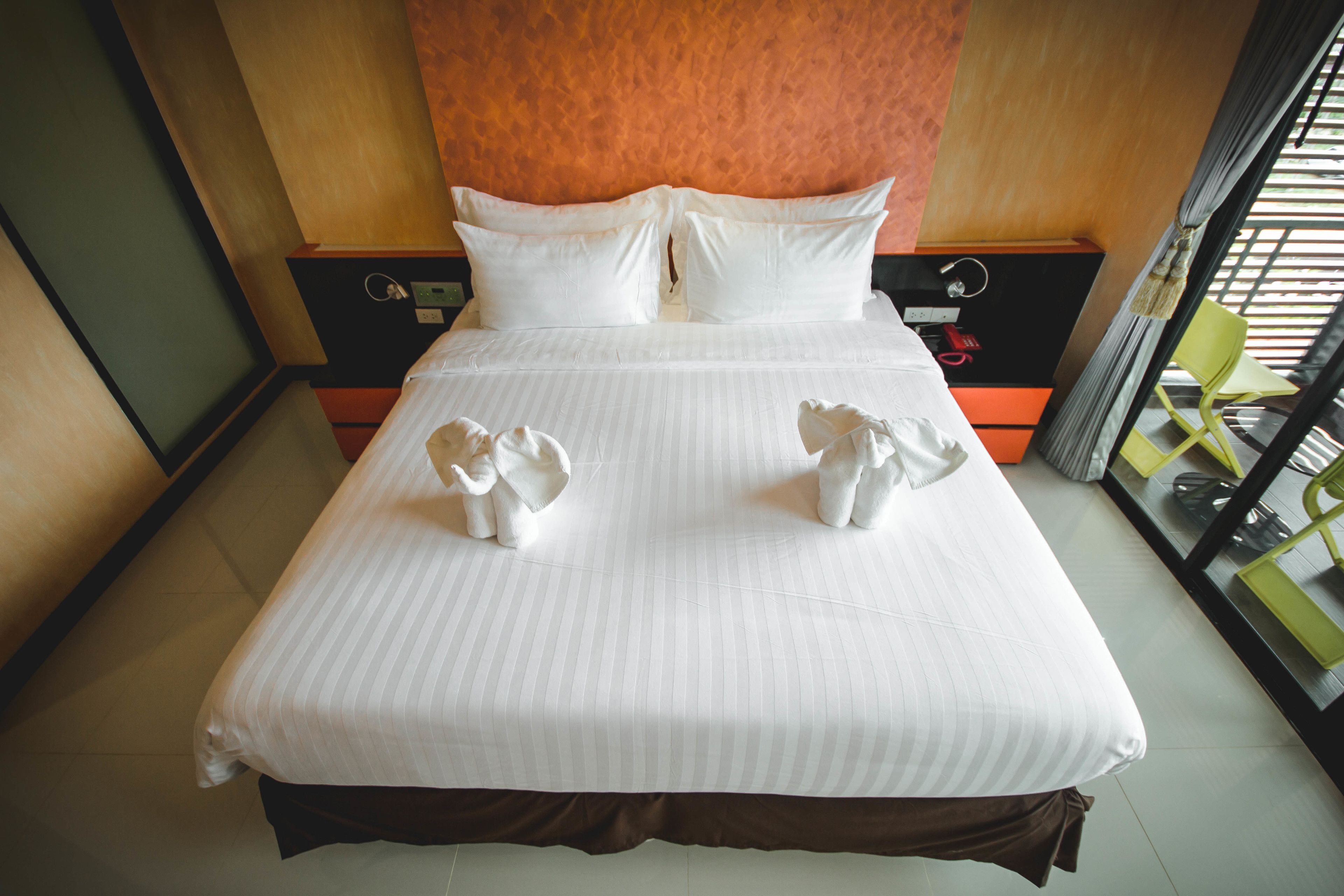 Caja de seguridad en la habitación, wifi gratis y ropa de cama 