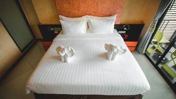 Caja de seguridad en la habitación, wifi gratis y ropa de cama