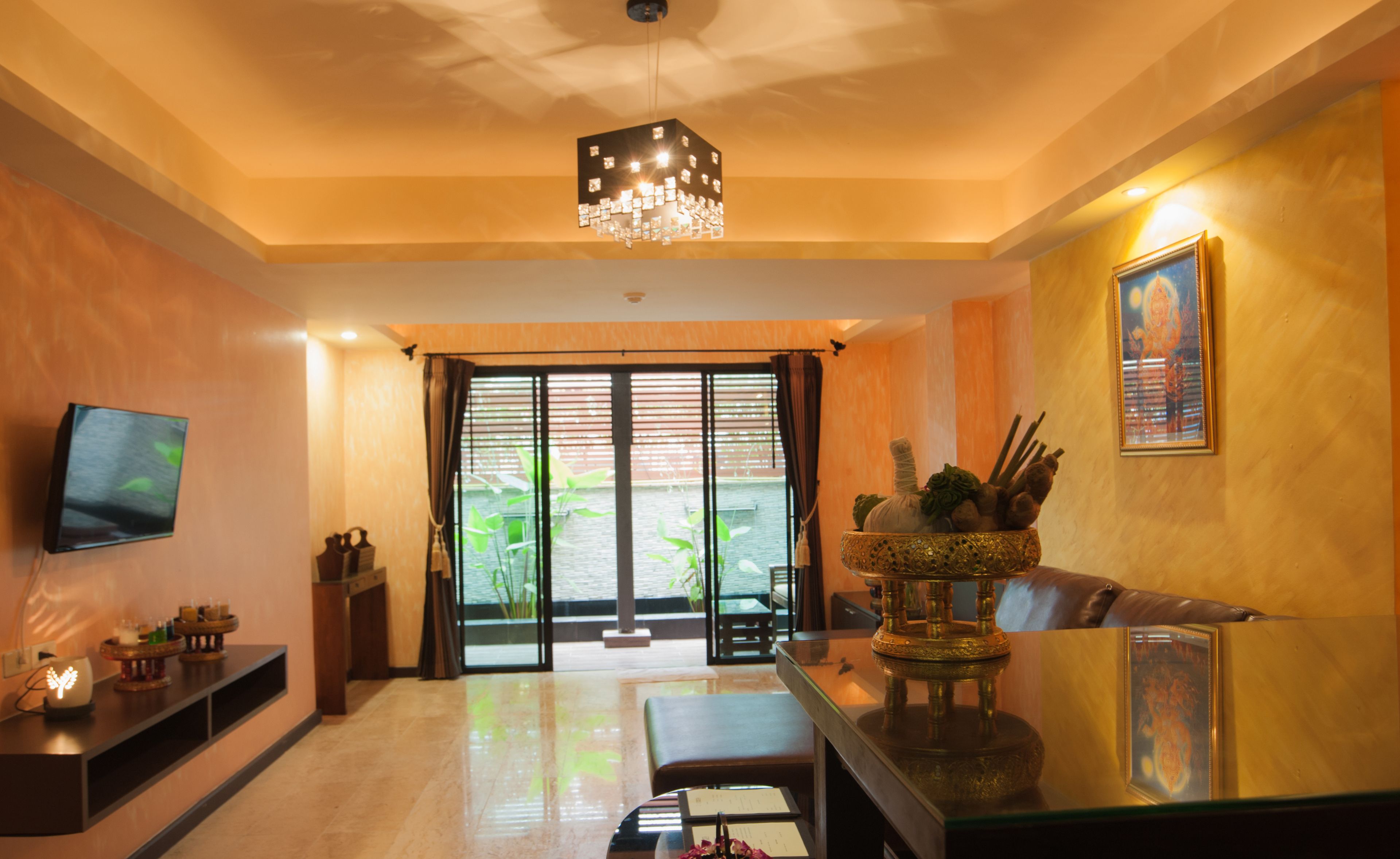 thai massages, 1 treatment room