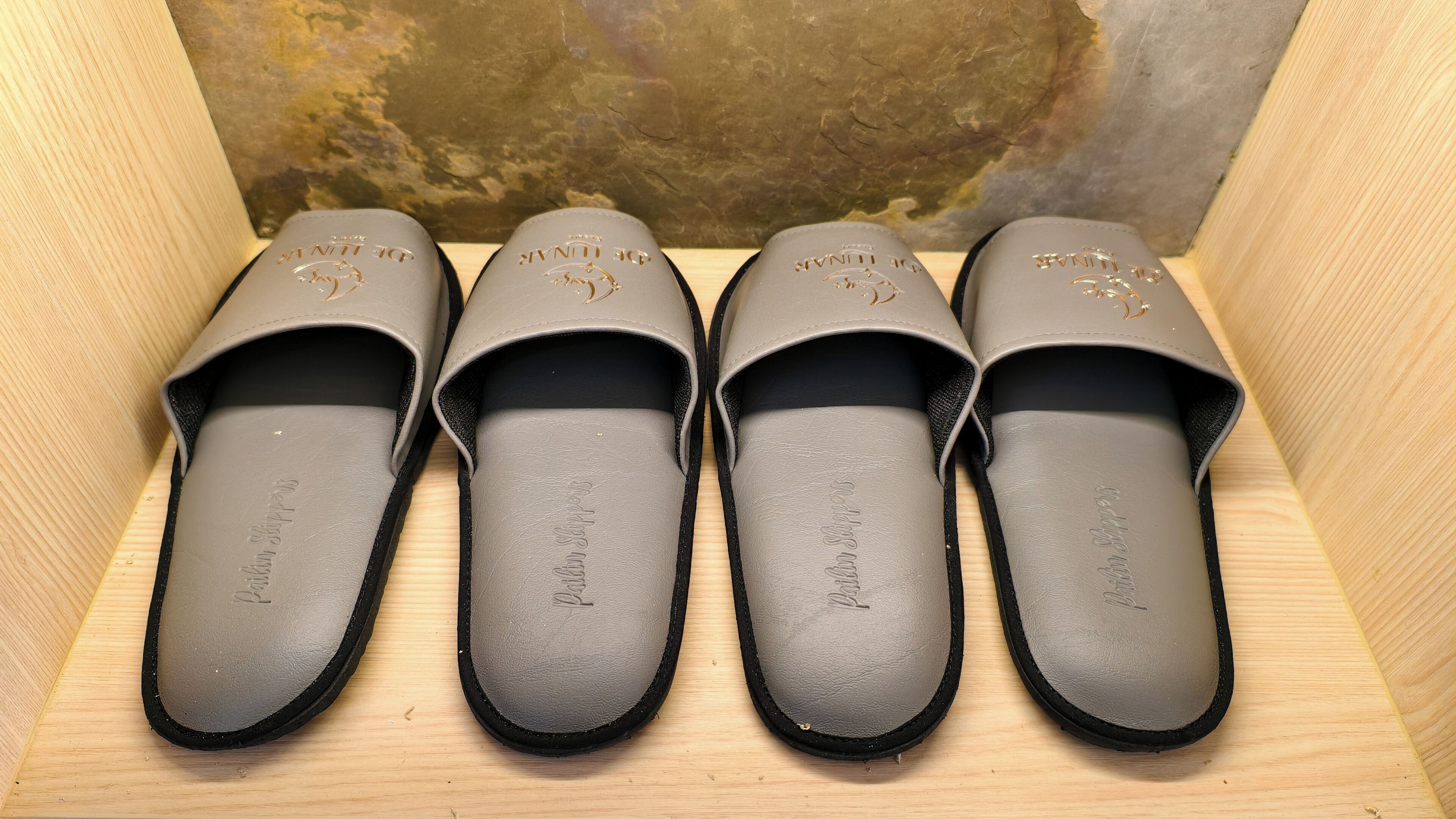 deluxe room | room amenity