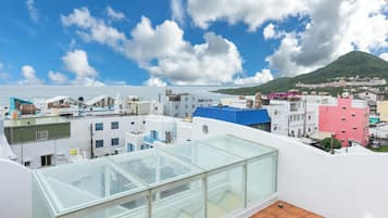 Deluxe Double Room with Balcony | Blackout curtains, free WiFi, bed sheets