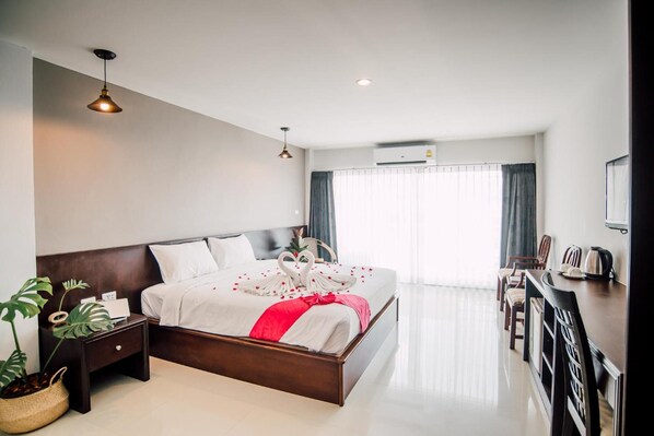 Caja de seguridad en la habitación, escritorio y wifi gratis