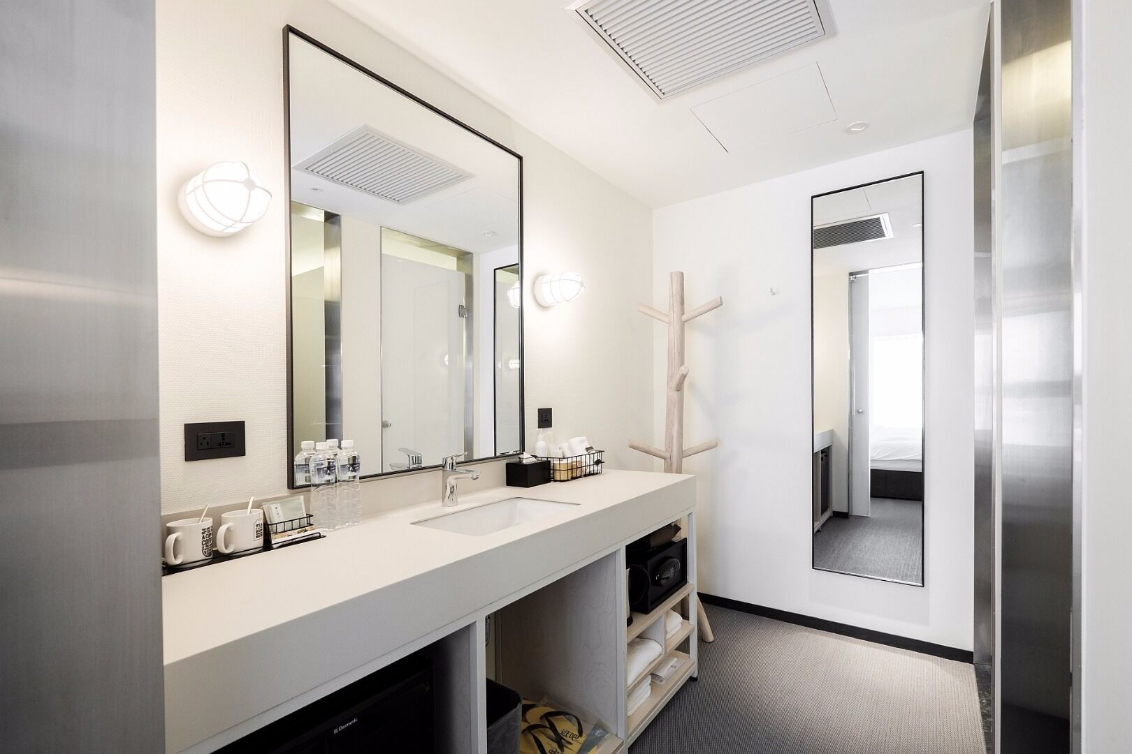 샤워 시설, 레인폴 샤워기, 헤어드라이어, 목욕가운