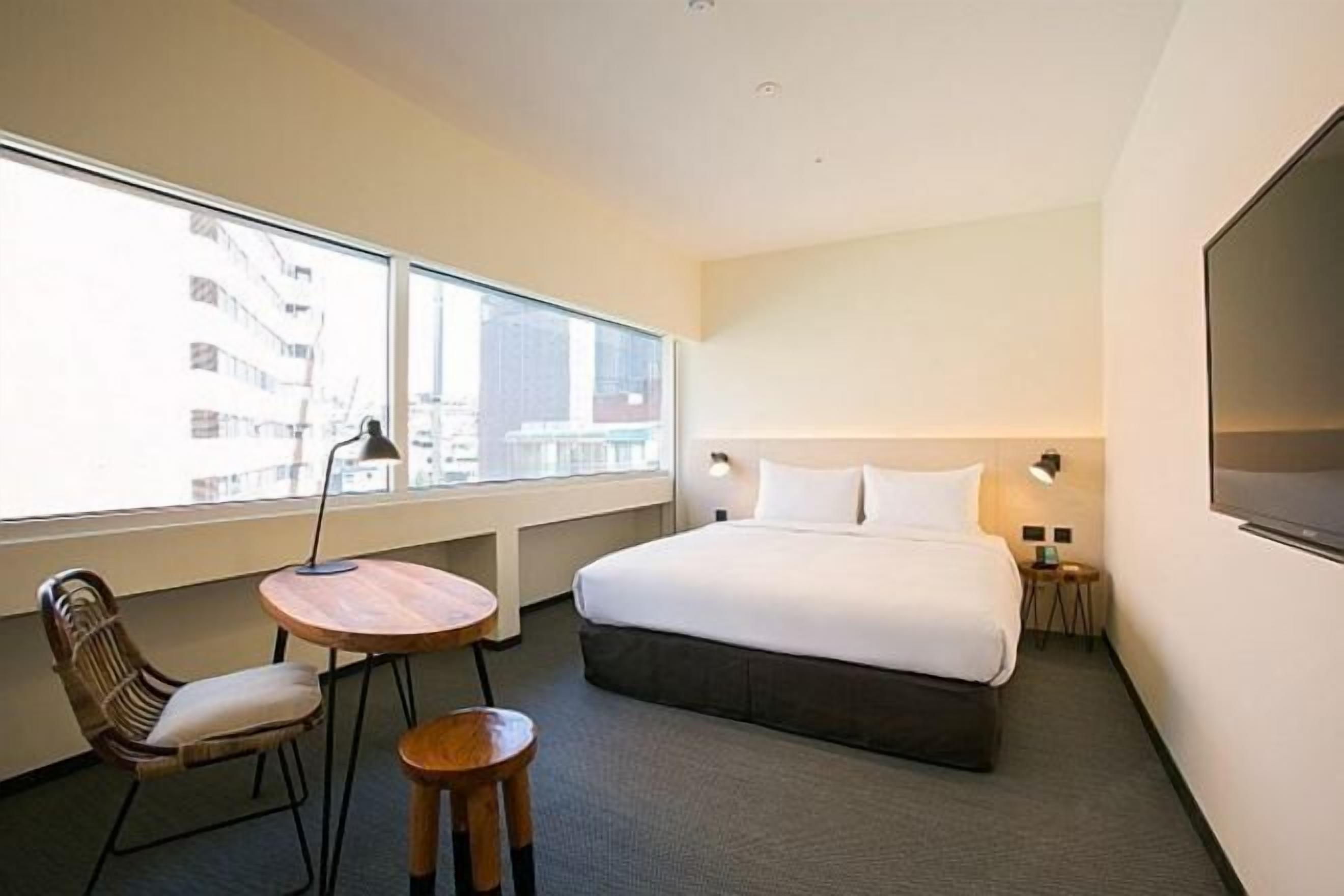 Premium bedding, down comforters, in-room safe, desk