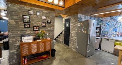 Twin Rabbit Guesthouse