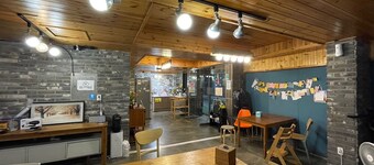 Twin Rabbit Guesthouse