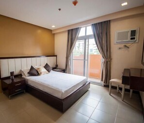 2 عدّة غرف نوم ومكتب وواي فاي مجانًا وملاءات أسرّة