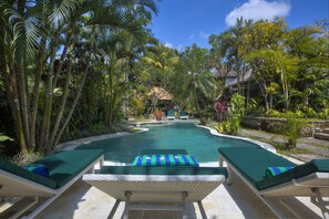 Outdoor pool - Royal Villa Jepun (Ubud)