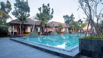 Outdoor pool, pool umbrellas, pool loungers