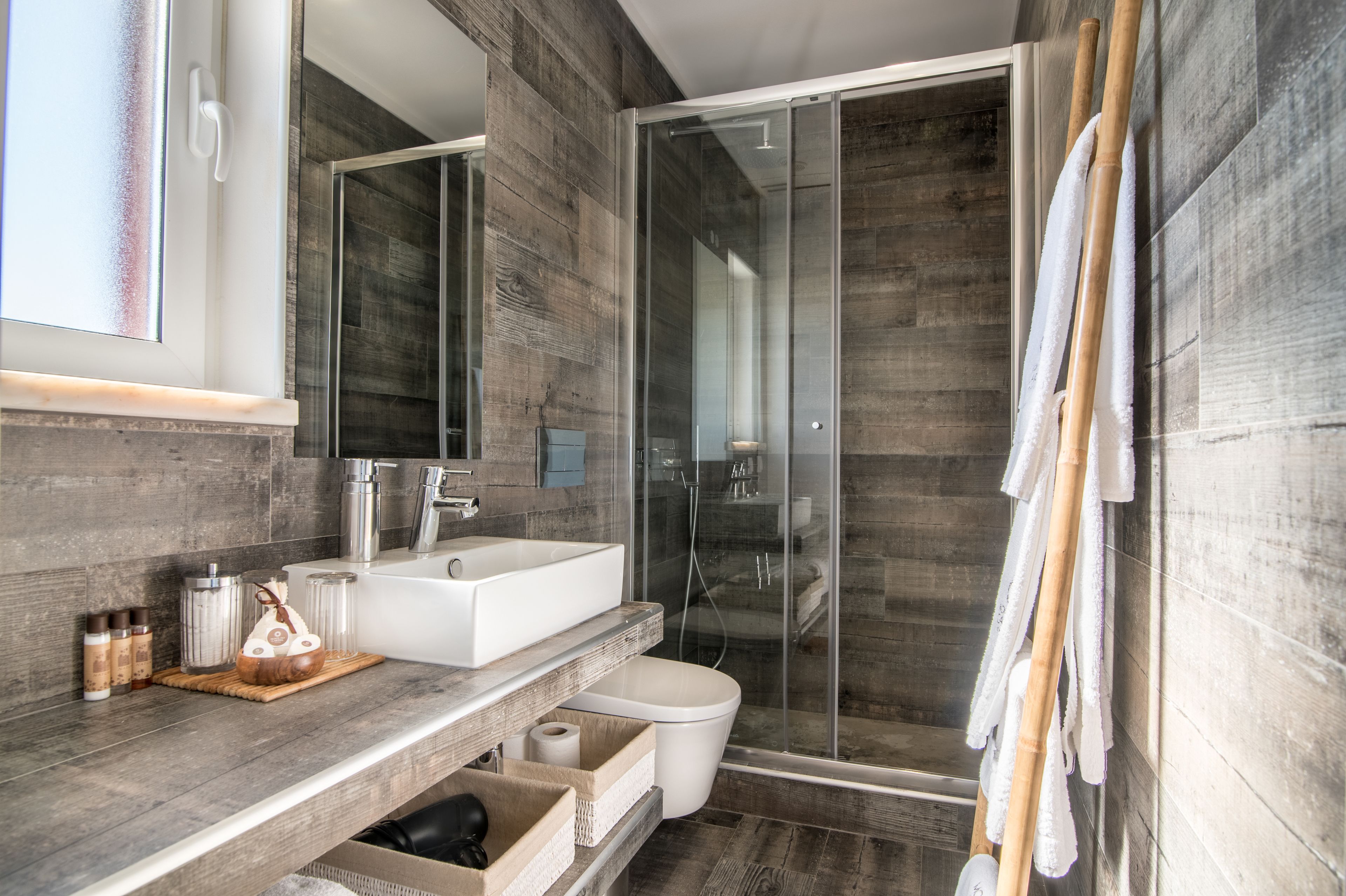 shower, free toiletries, hair dryer, dressing gowns