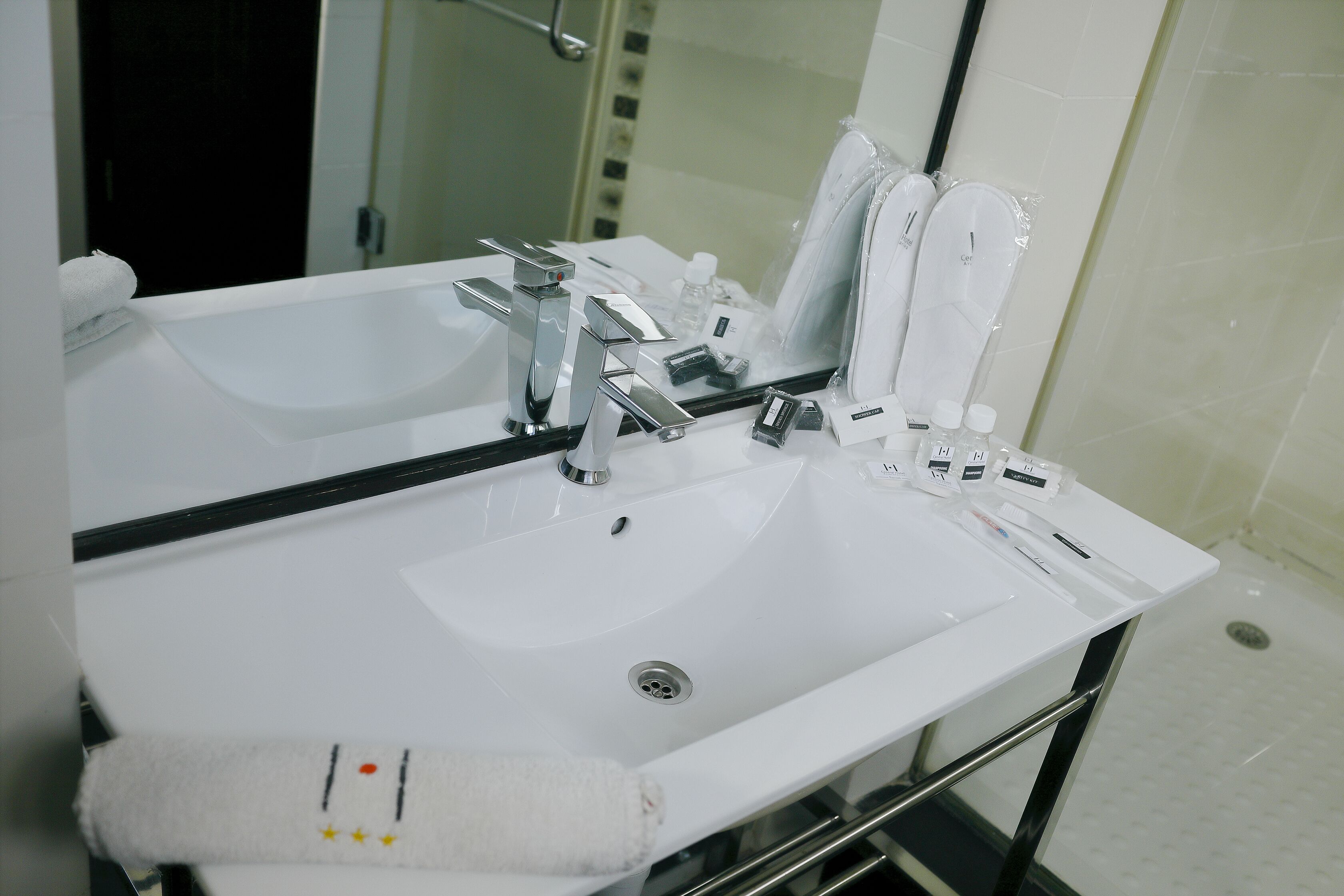 shower, free toiletries, hair dryer, slippers