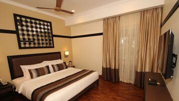 In-room safe, iron/ironing board, rollaway beds, free WiFi