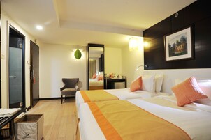 Premium Twin Room, Multiple Beds, Accessible | Frette Italian sheets, premium bedding, minibar, in-room safe