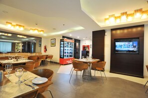 Daily buffet breakfast (BDT 1500 per person) - Platinum Residence (Dhaka)