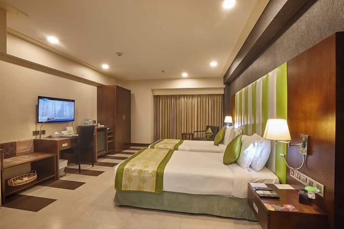 1 bedroom, Frette Italian sheets, premium bedding, down duvets