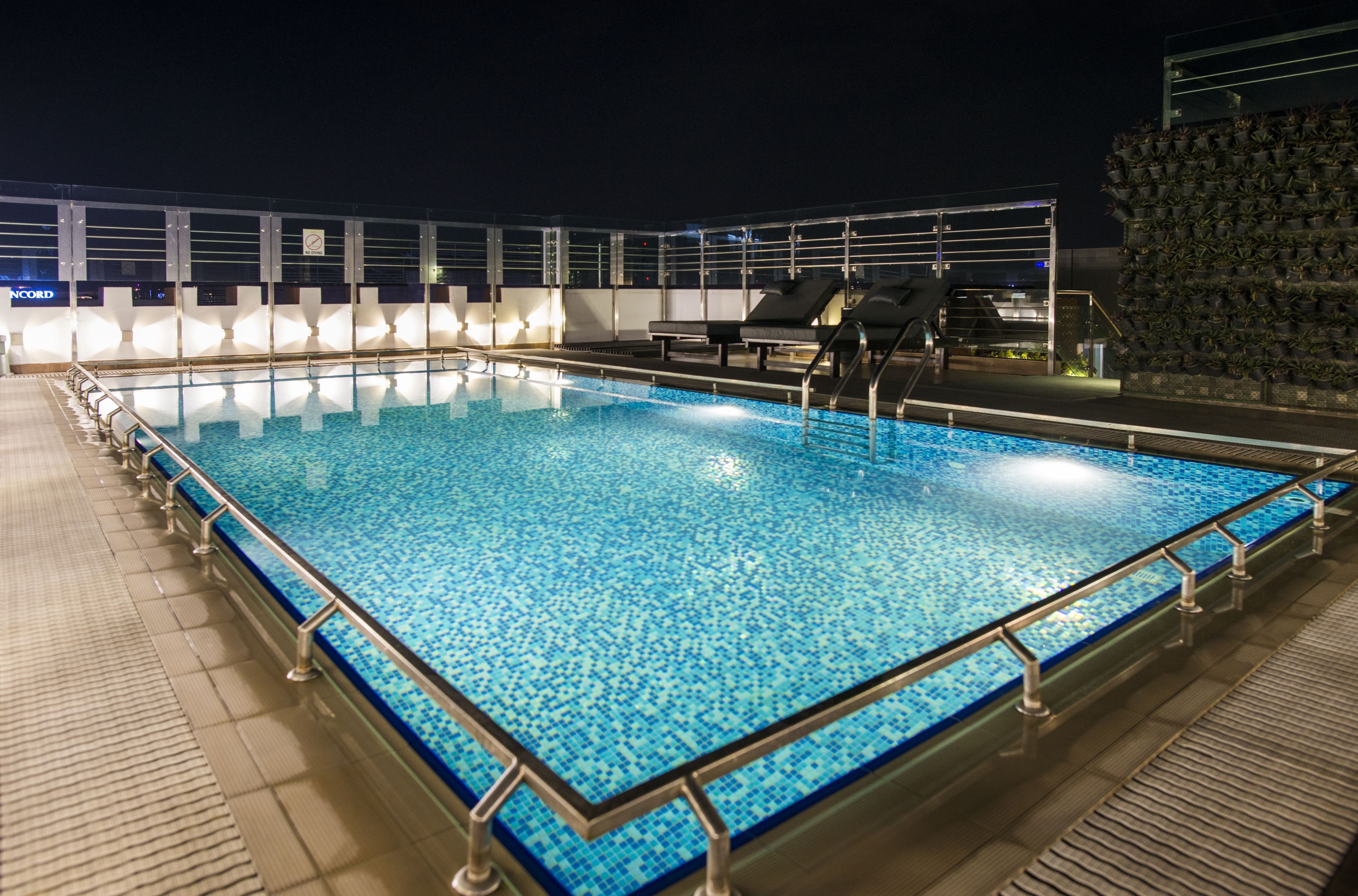 Indoor pool, pool loungers