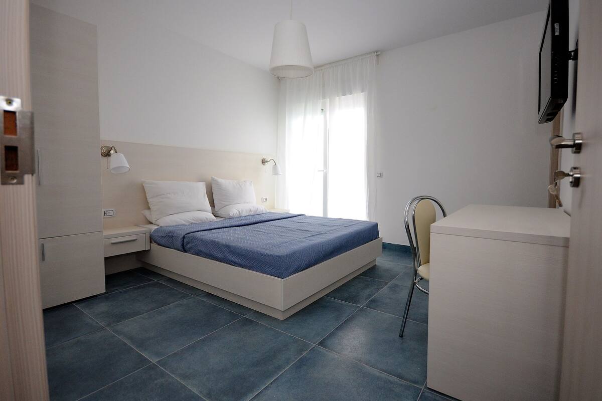 Double or Twin Room, Private Pool, Beachside | Premium bedding, desk, soundproofing, cribs (free)