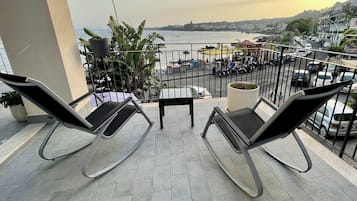 Quadrupla Exclusive | Minibar, postazione laptop, Wi-Fi gratuito, lenzuola