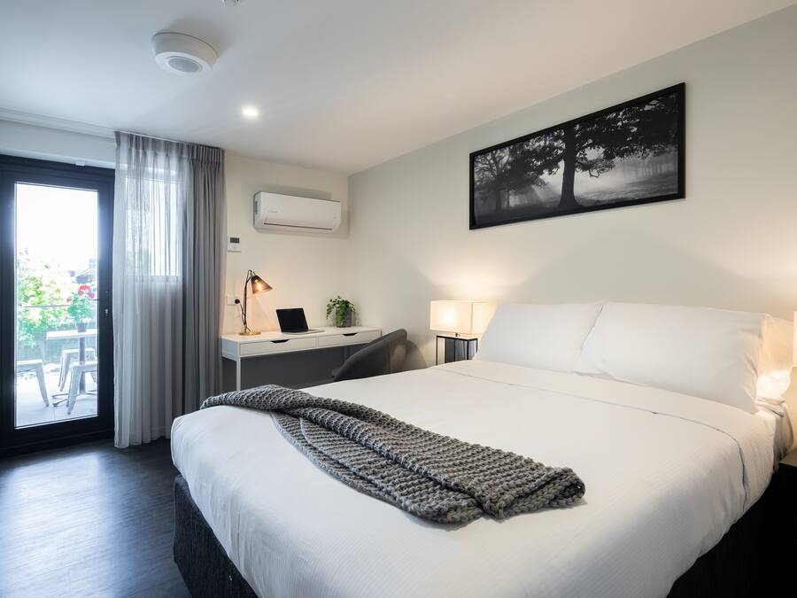 Deluxe Suite, 2 Bedrooms, Kitchen