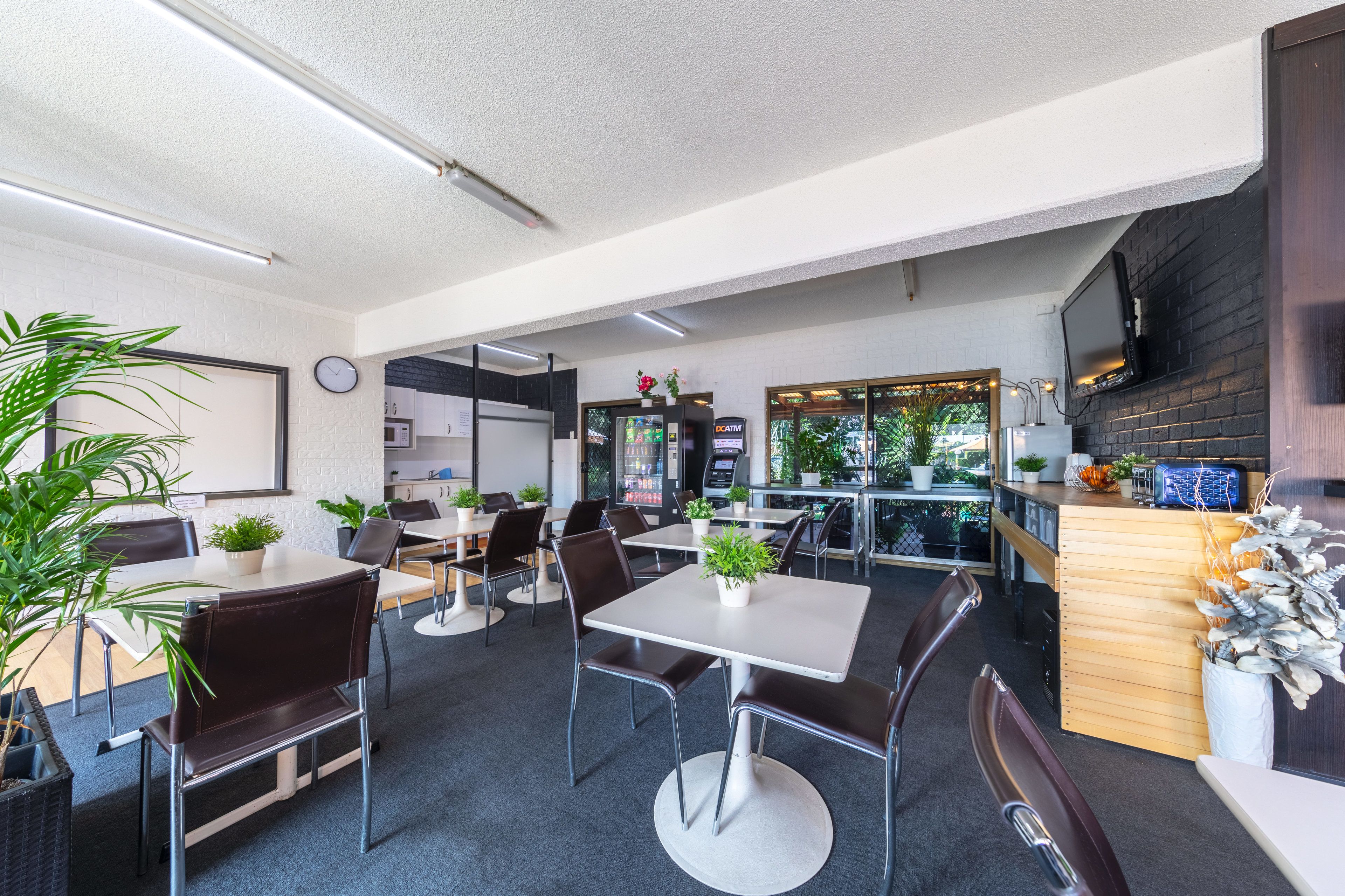 Foto - Ascot Budget Inn & Residences