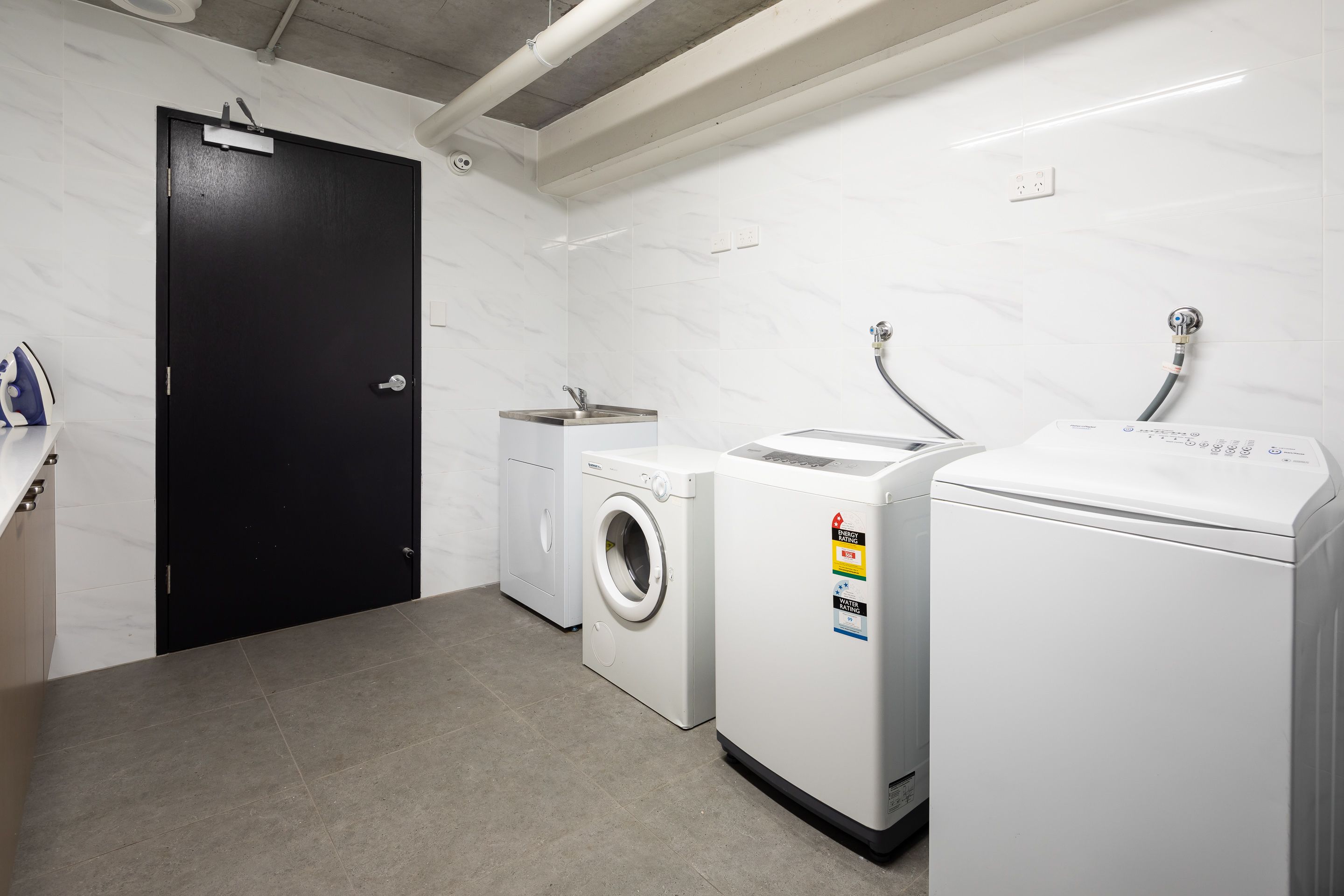 Foto - Ascot Budget Inn & Residences