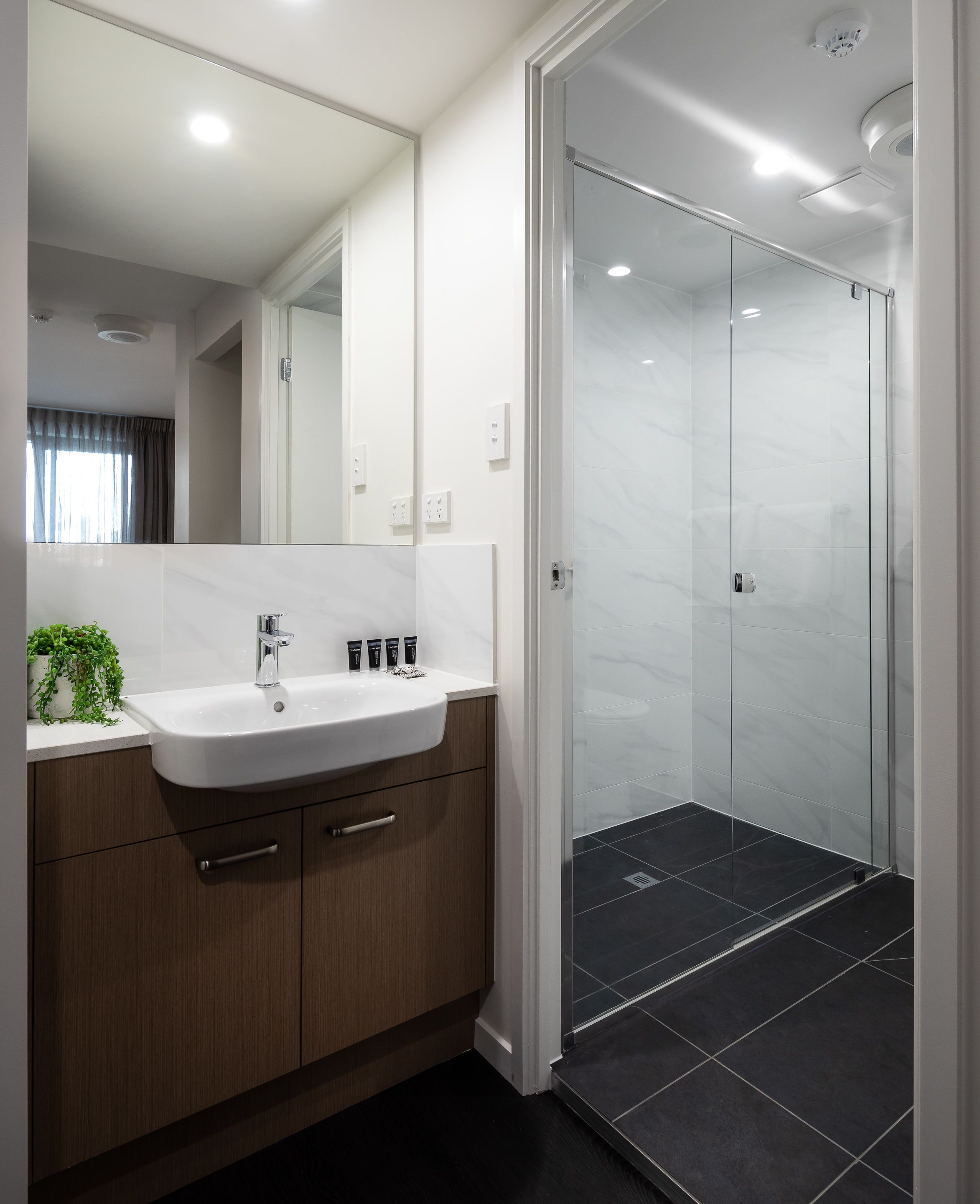 Foto - Ascot Budget Inn & Residences