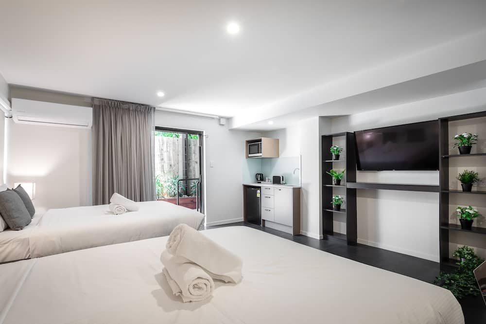 Ascot Budget Inn & Residences