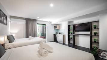 2 phòng ngủ, bộ trải giường bằng vải Frette của Ý