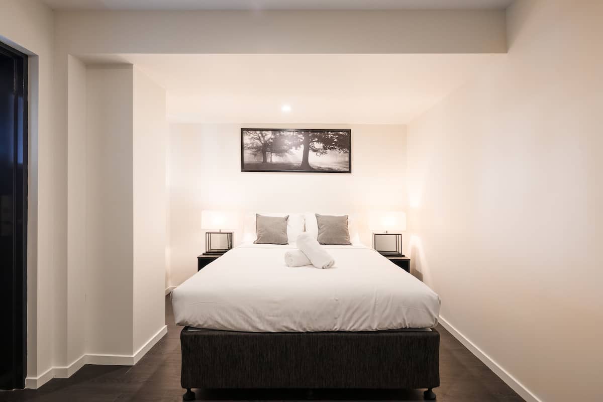 Standaard kamer, 1 queensize bed | 2 slaapkamers, Italiaanse Frette-lakens, luxe beddengoed