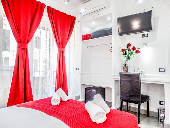 Minibar, coffres-forts dans les chambres, bureau, chambres insonorisées