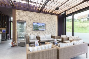 Bar (en la propiedad)