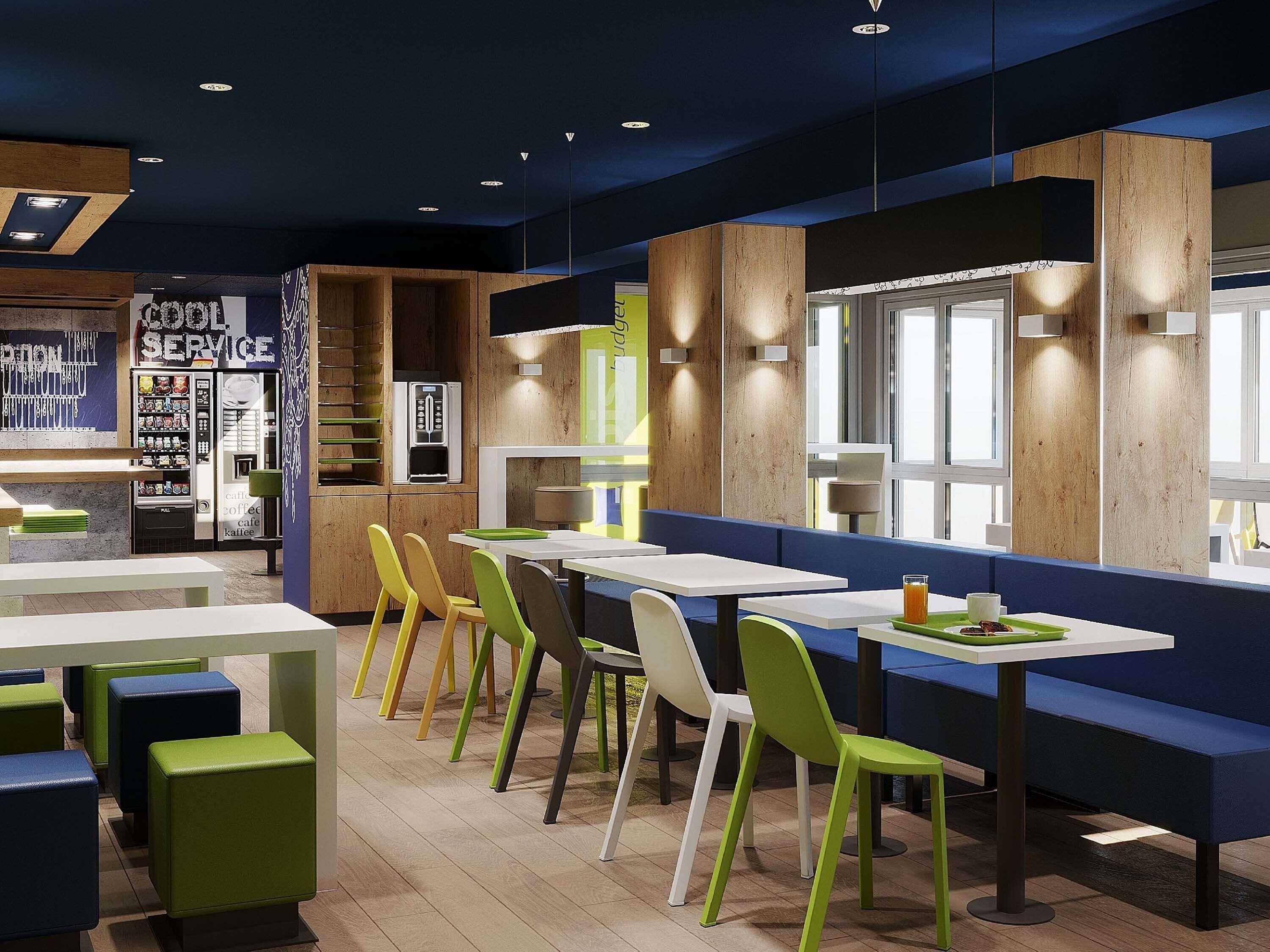 Daily buffet breakfast (EUR 9.90 per person)