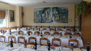 Mittagessen und Abendessen