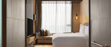 Suite, 1 Bedroom | Bathroom | Shower, designer toiletries, towels