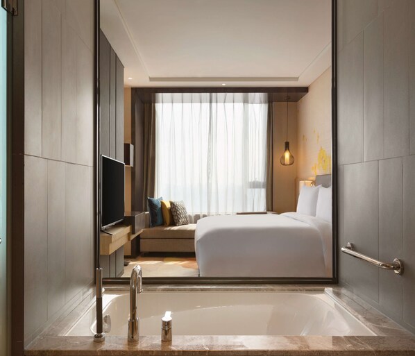 Suite, 1 Schlafzimmer | Badezimmer