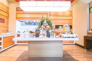 Breakfast, lunch and dinner served  - Hilton Garden Inn San Jose La Sabana (San José)