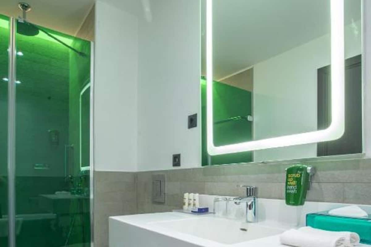 Free toiletries, hair dryer, towels