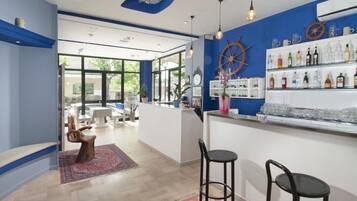 Bar (in der Unterkunft)